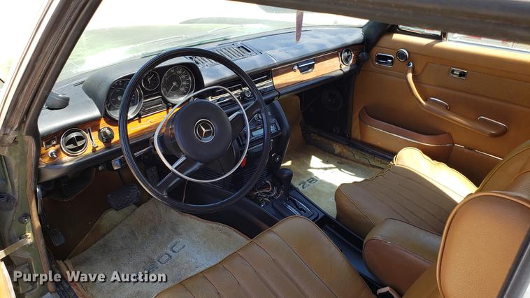 image for item EN9905 1973 Mercedes Benz 280C