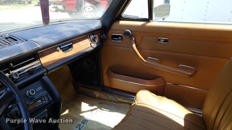 image for item EN9905 1973 Mercedes Benz 280C