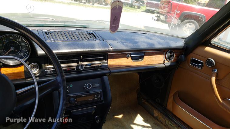 image for item EN9905 1973 Mercedes Benz 280C