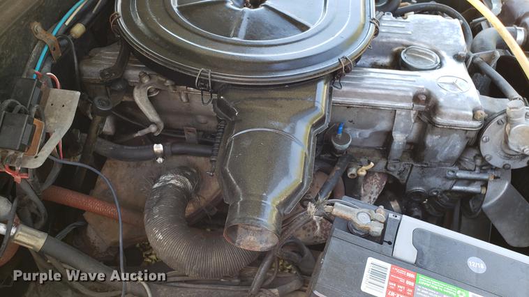 image for item EN9905 1973 Mercedes Benz 280C