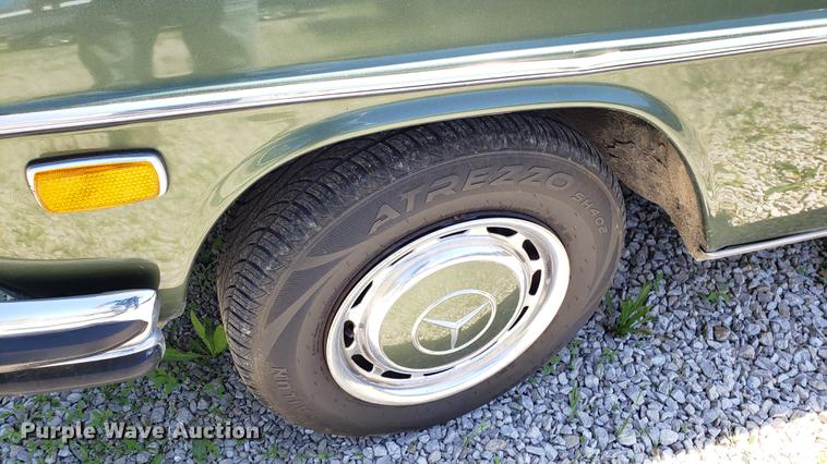 image for item EN9905 1973 Mercedes Benz 280C