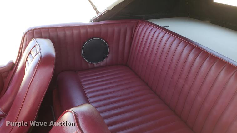 image for item EN9906 1986 Mercedes Benz convertible