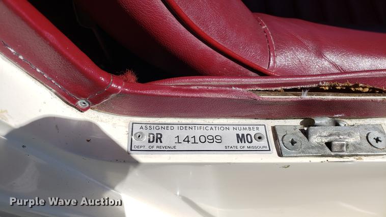 image for item EN9906 1986 Mercedes Benz convertible
