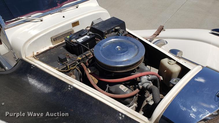 image for item EN9906 1986 Mercedes Benz convertible