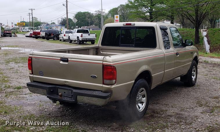 image for item EN9908 2000 Ford Ranger SuperCab pickup truck