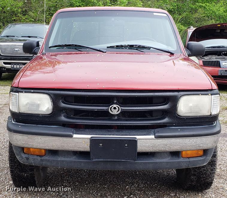 image for item EN9911 1997 Mazda B4000 Cab Plus pickup truck