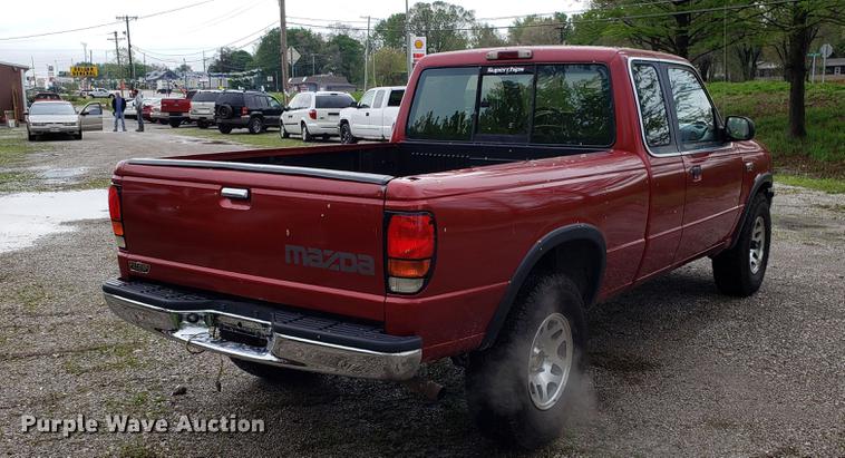 image for item EN9911 1997 Mazda B4000 Cab Plus pickup truck