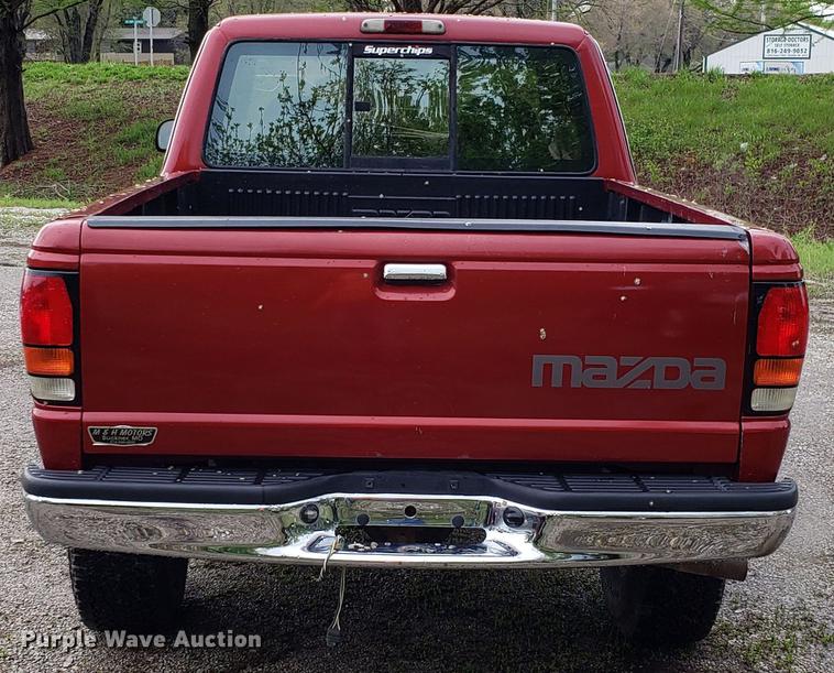 image for item EN9911 1997 Mazda B4000 Cab Plus pickup truck