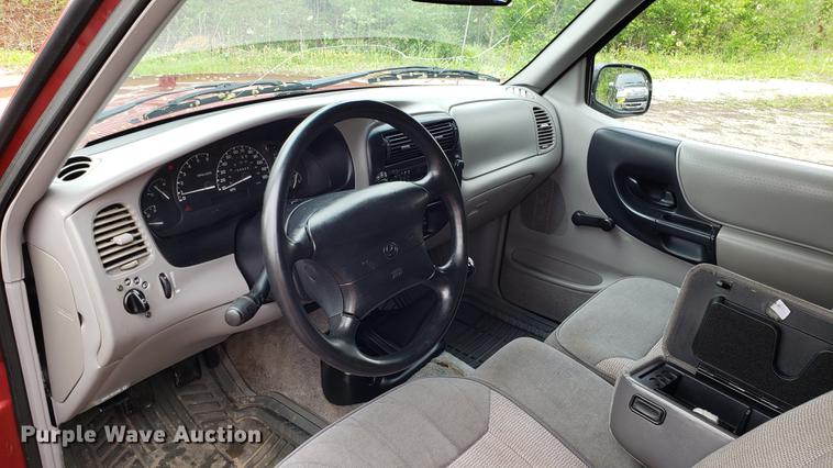 image for item EN9911 1997 Mazda B4000 Cab Plus pickup truck