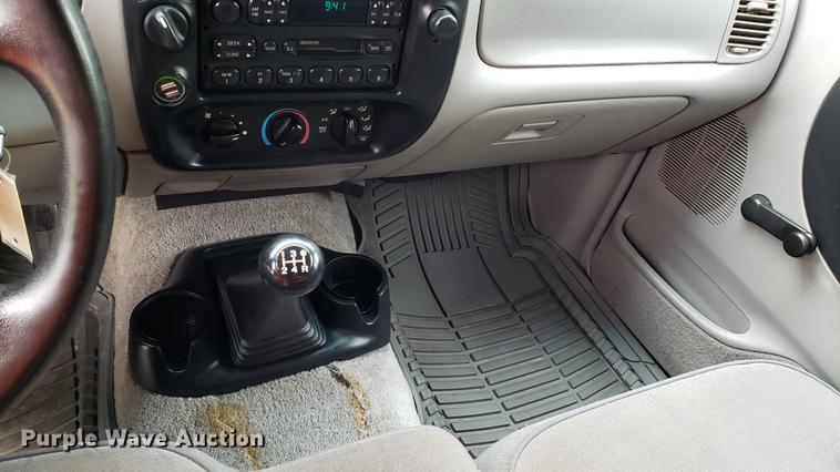 image for item EN9911 1997 Mazda B4000 Cab Plus pickup truck