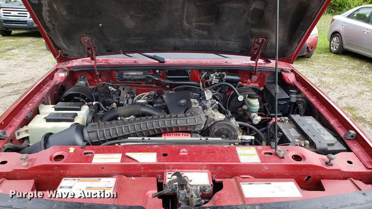 image for item EN9911 1997 Mazda B4000 Cab Plus pickup truck