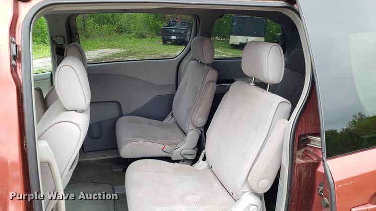 image for item EN9912 2005 Nissan Quest van