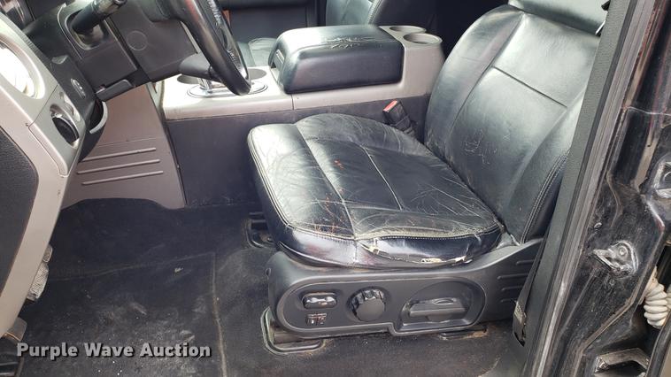 image for item EN9914 2004 Ford F150 SuperCrew pickup truck