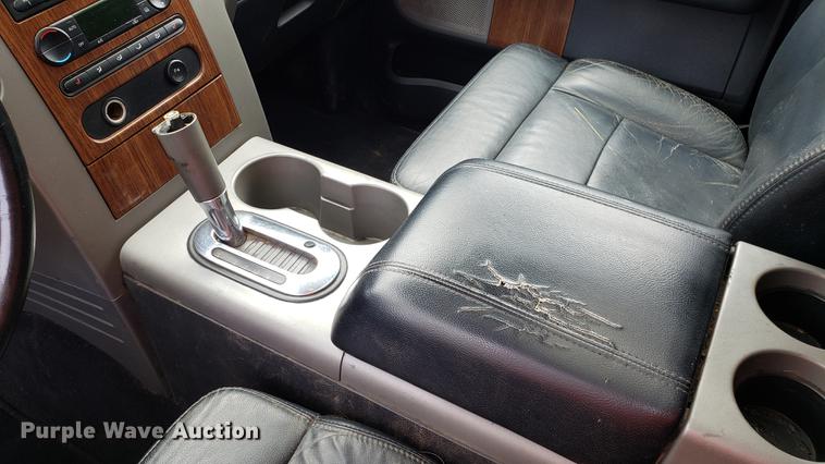 image for item EN9914 2004 Ford F150 SuperCrew pickup truck