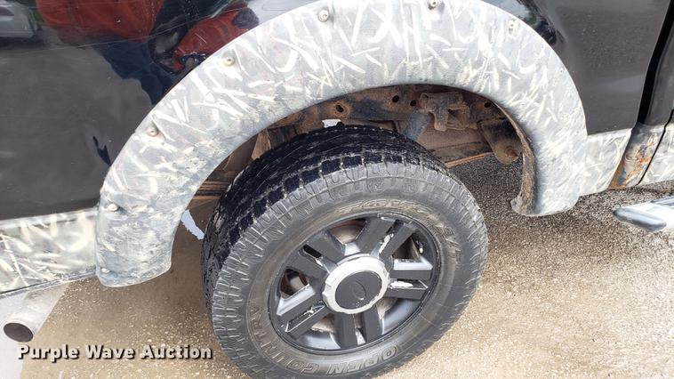 image for item EN9914 2004 Ford F150 SuperCrew pickup truck