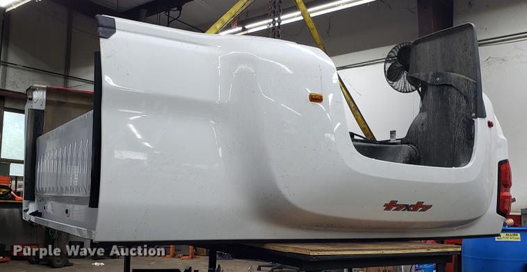 image for item EN9930 Chevrolet 3500 pickup truck bed