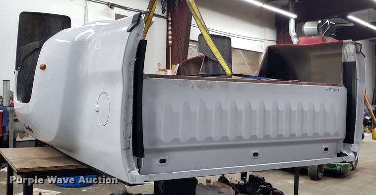 image for item EN9930 Chevrolet 3500 pickup truck bed