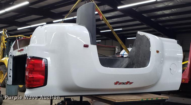 image for item EN9930 Chevrolet 3500 pickup truck bed