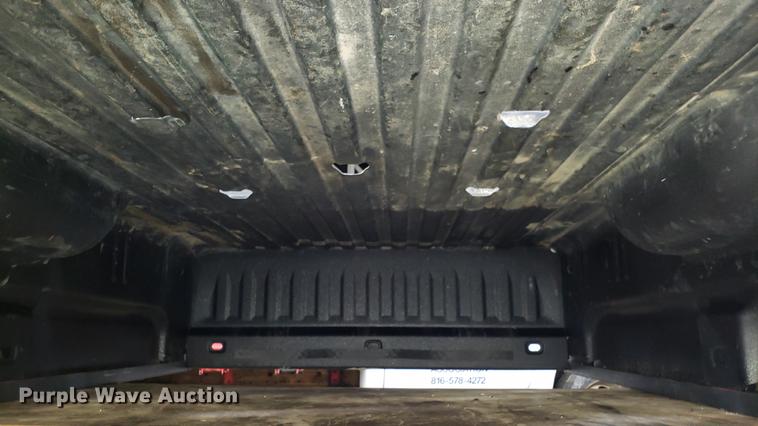 image for item EN9930 Chevrolet 3500 pickup truck bed