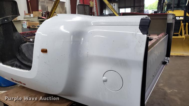 image for item EN9930 Chevrolet 3500 pickup truck bed