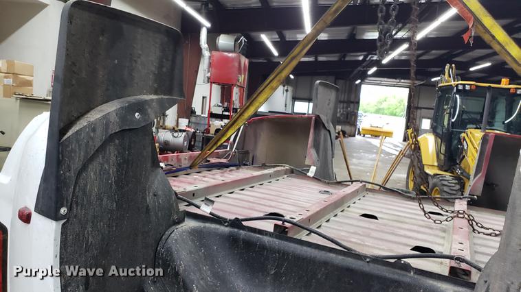 image for item EN9930 Chevrolet 3500 pickup truck bed