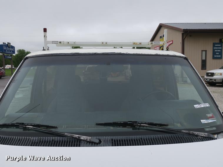 image for item EO9481 1990 Chevrolet Astro van