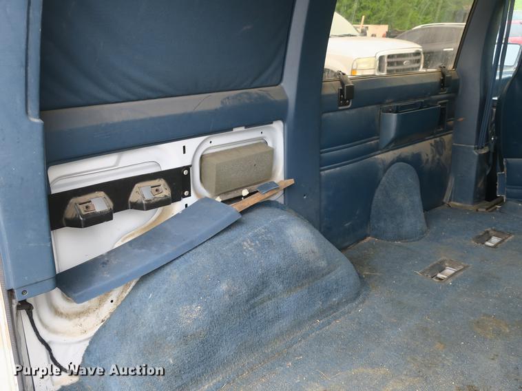 image for item EO9481 1990 Chevrolet Astro van