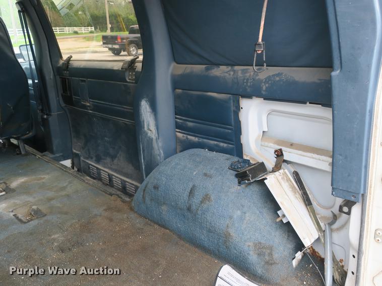 image for item EO9481 1990 Chevrolet Astro van