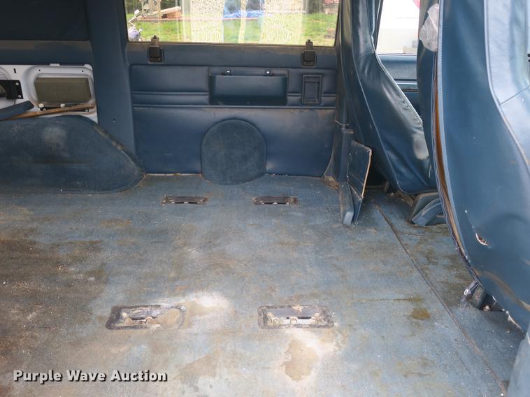 image for item EO9481 1990 Chevrolet Astro van