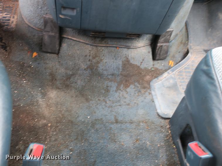 image for item EO9481 1990 Chevrolet Astro van