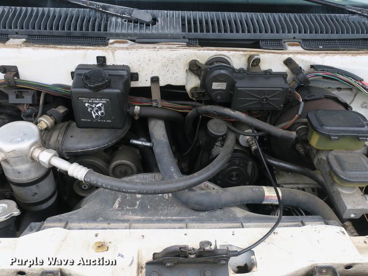 image for item EO9481 1990 Chevrolet Astro van