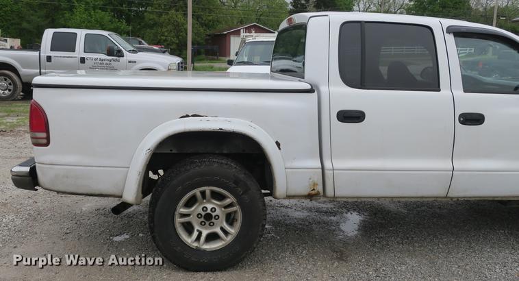 image for item EO9484 2001 Dodge Dakota SLT Quad Cab pickup truck