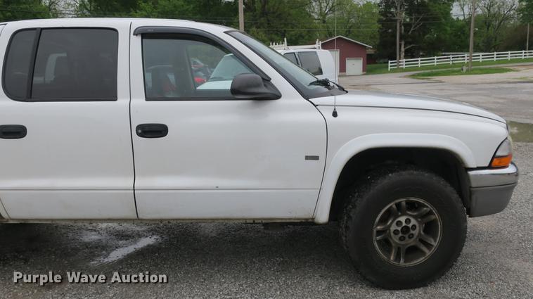 image for item EO9484 2001 Dodge Dakota SLT Quad Cab pickup truck