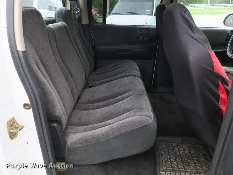 image for item EO9484 2001 Dodge Dakota SLT Quad Cab pickup truck