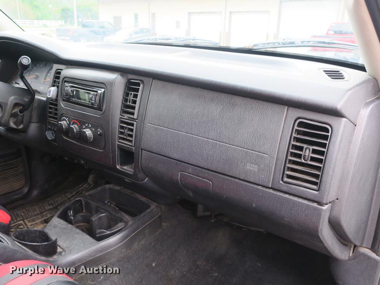 image for item EO9484 2001 Dodge Dakota SLT Quad Cab pickup truck