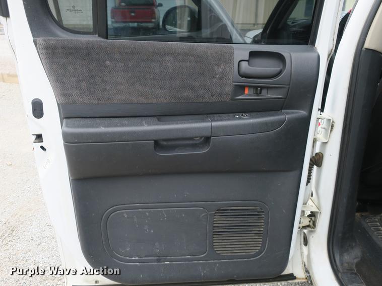 image for item EO9484 2001 Dodge Dakota SLT Quad Cab pickup truck