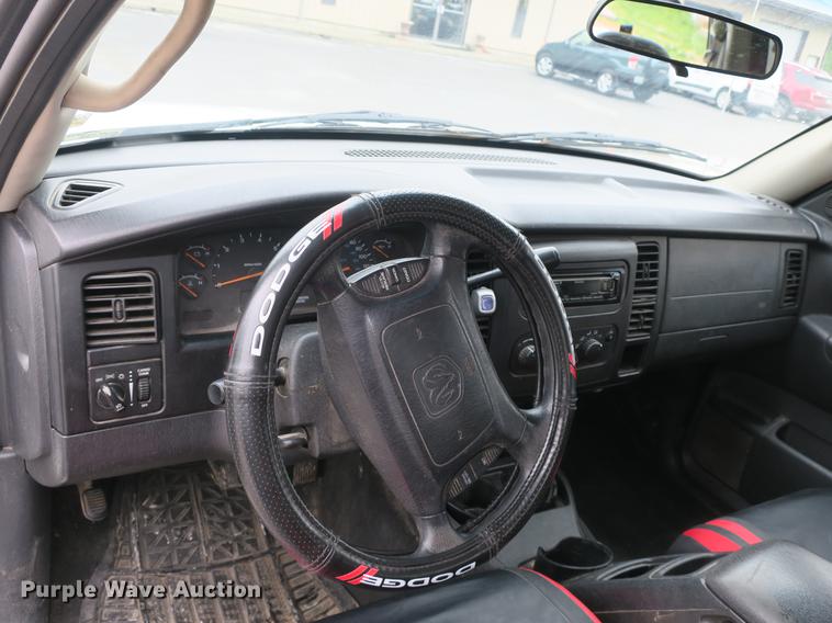 image for item EO9484 2001 Dodge Dakota SLT Quad Cab pickup truck