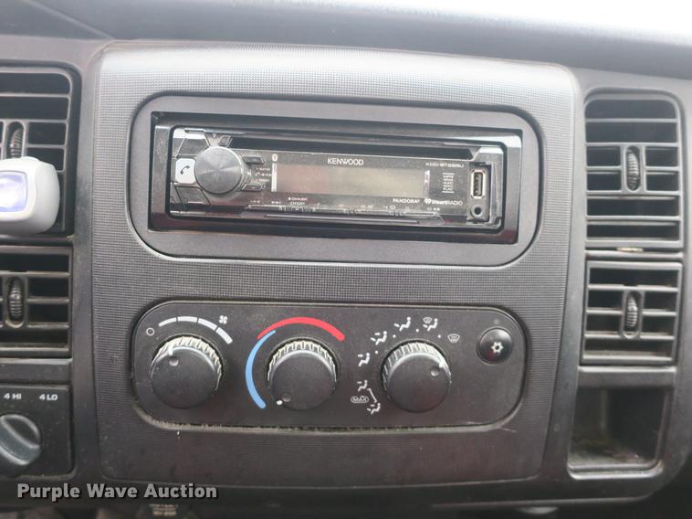 image for item EO9484 2001 Dodge Dakota SLT Quad Cab pickup truck