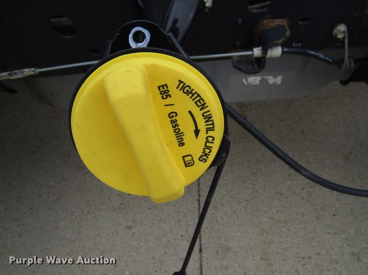 image for item EU9624 2014 Ford F350 Super Duty pickup truck cab and chassis