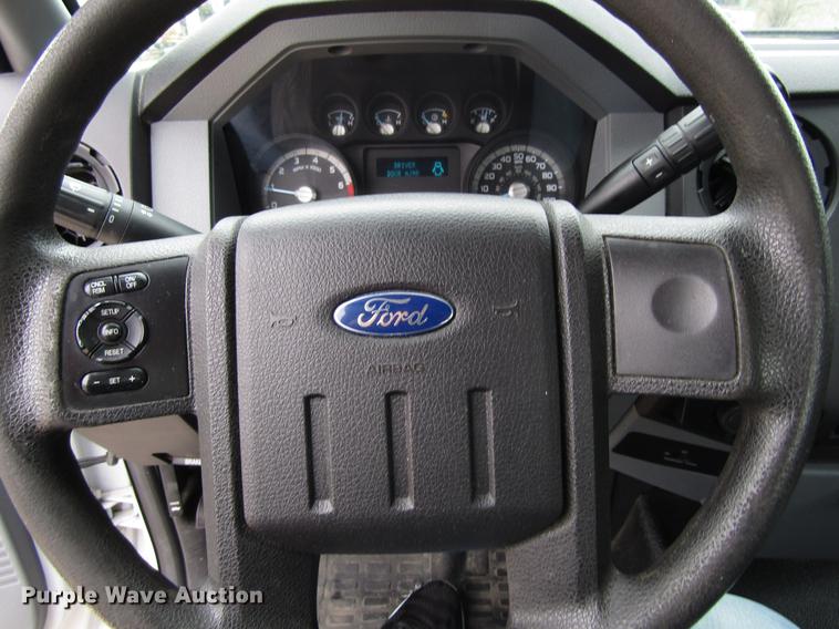 image for item EU9624 2014 Ford F350 Super Duty pickup truck cab and chassis