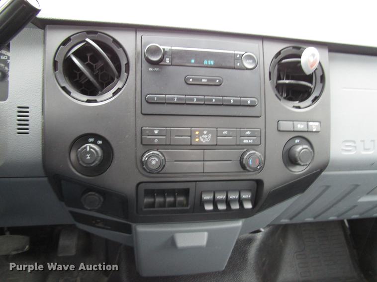 image for item EU9624 2014 Ford F350 Super Duty pickup truck cab and chassis