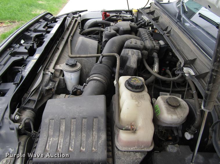 image for item EU9624 2014 Ford F350 Super Duty pickup truck cab and chassis