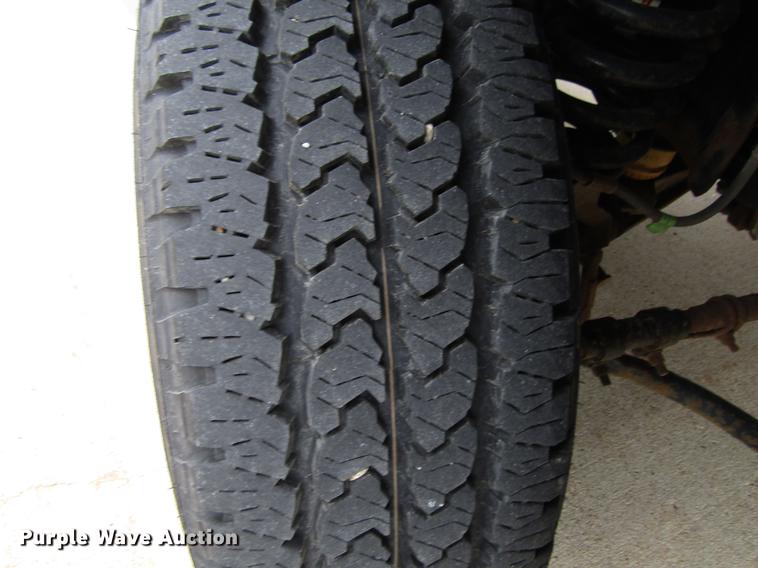 image for item EU9624 2014 Ford F350 Super Duty pickup truck cab and chassis