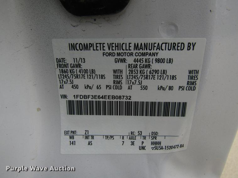 image for item EU9624 2014 Ford F350 Super Duty pickup truck cab and chassis