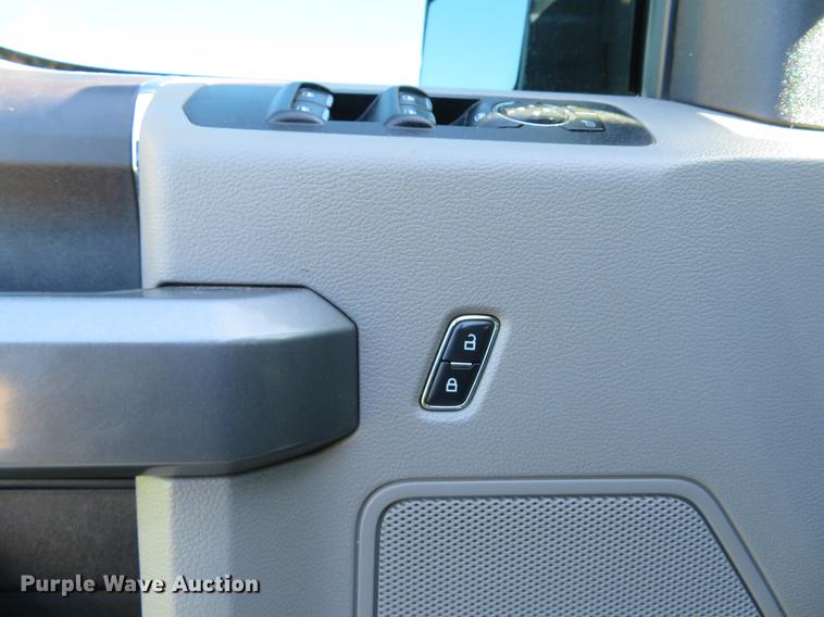 image for item EV9639 2015 Ford F150 XLT SuperCrew pickup truck