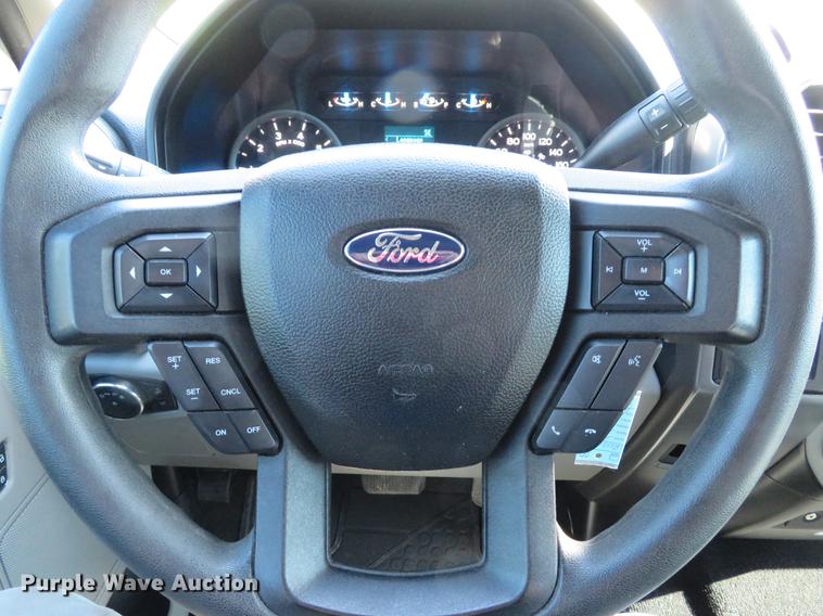 image for item EV9639 2015 Ford F150 XLT SuperCrew pickup truck