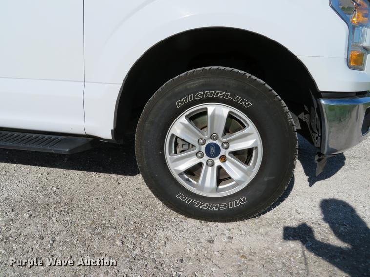 image for item EV9639 2015 Ford F150 XLT SuperCrew pickup truck