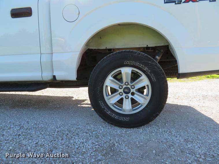 image for item EV9639 2015 Ford F150 XLT SuperCrew pickup truck