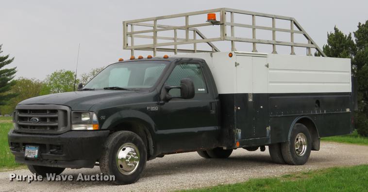 image for item EV9641 2003 Ford F350 Super Duty XL utility bed pickup truck