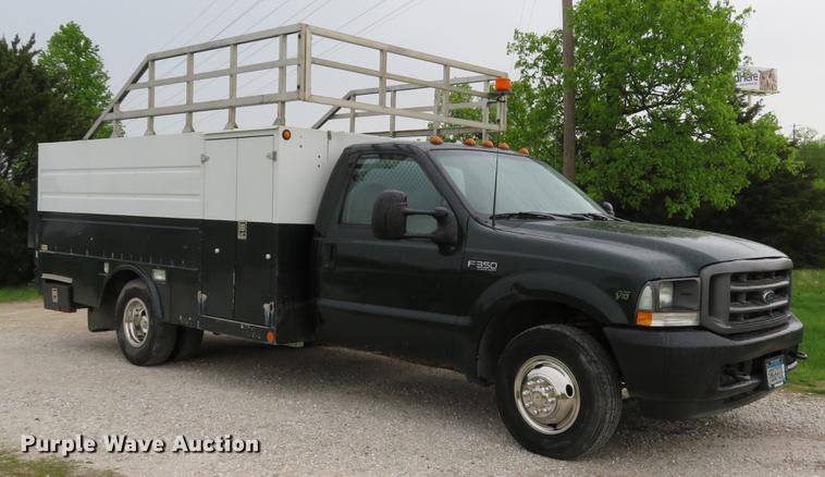 image for item EV9641 2003 Ford F350 Super Duty XL utility bed pickup truck